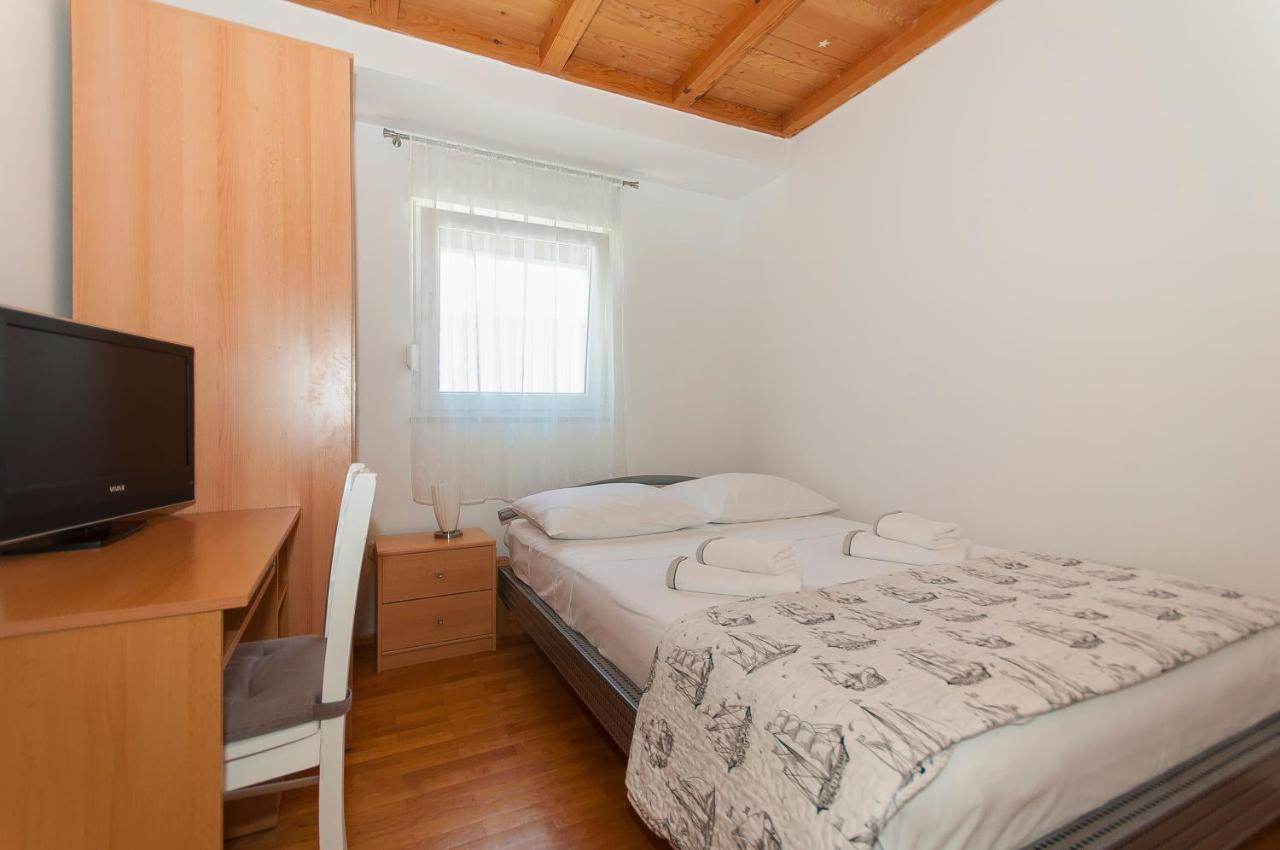 Apartment Luna Omiš Exteriér fotografie