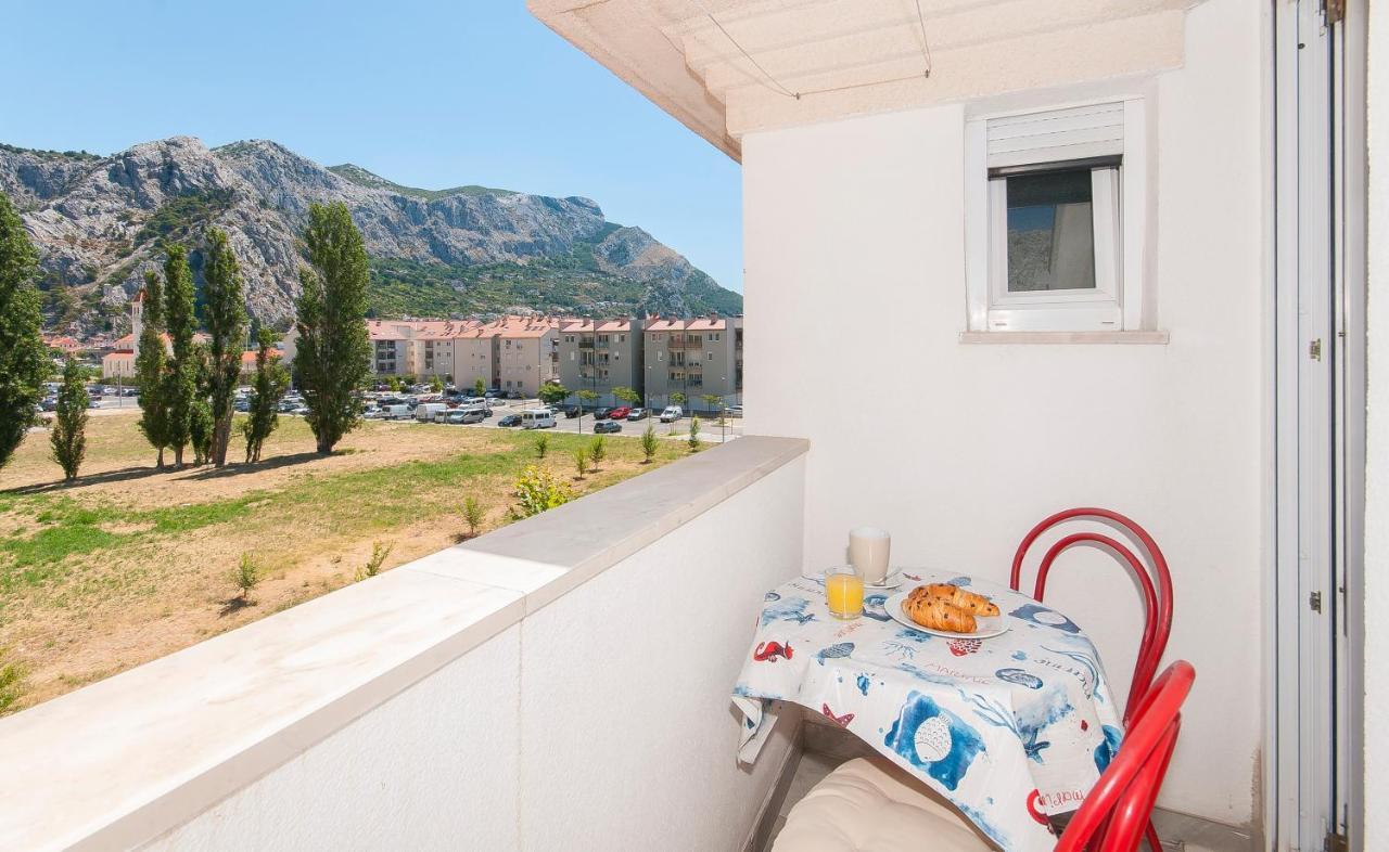 Apartment Luna Omiš Exteriér fotografie