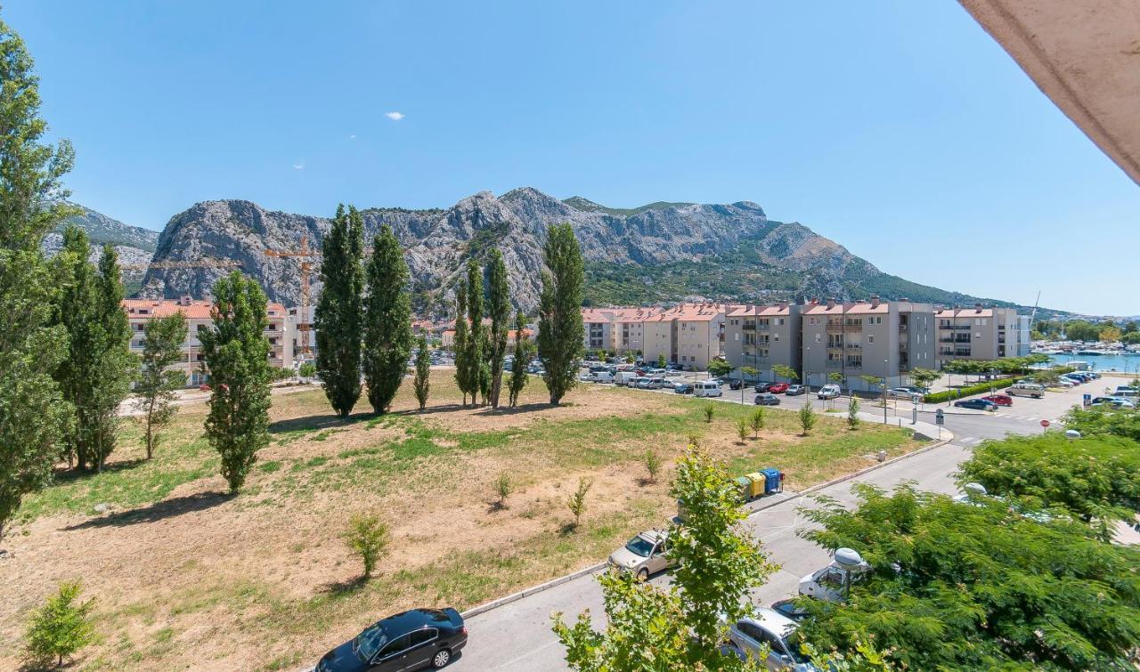 Apartment Luna Omiš Exteriér fotografie