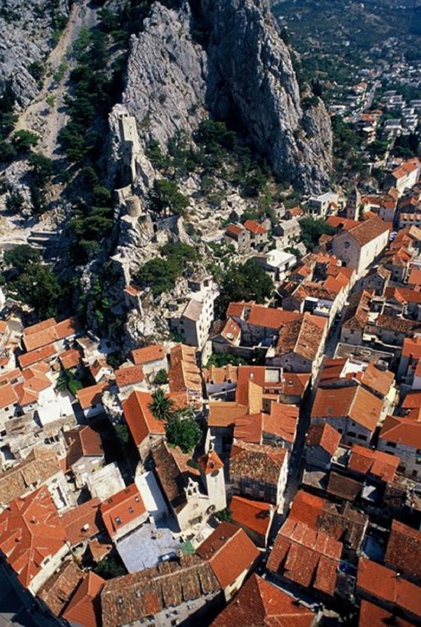 Apartment Luna Omiš Exteriér fotografie